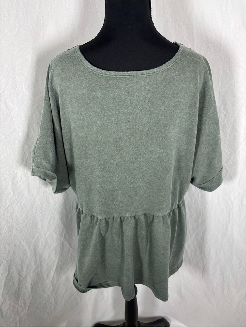 SHEIN Embroidery Detail Top - Picture 3 of 3